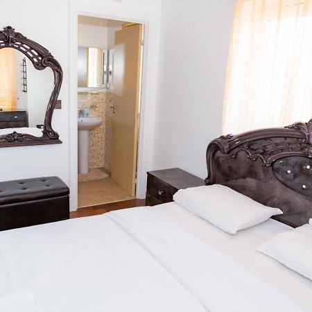 Benjamin Guest House Yiewsley Ngoại thất bức ảnh